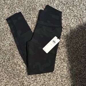 Alo yoga high waisted camo leggings. Never worn new with tags